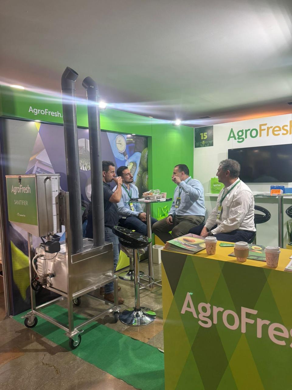 WhatsApp Image 2025-11-12 at 16.38.06 (1)